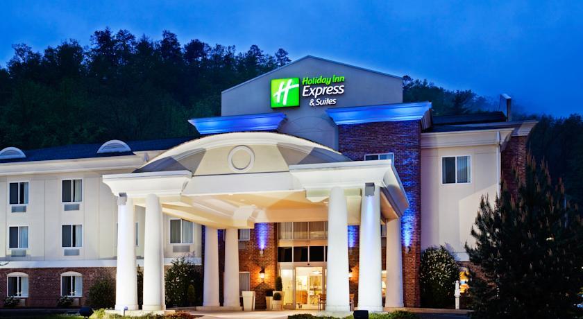 Отель Holiday Inn Express Hotel & Suites Cherokee-Casino