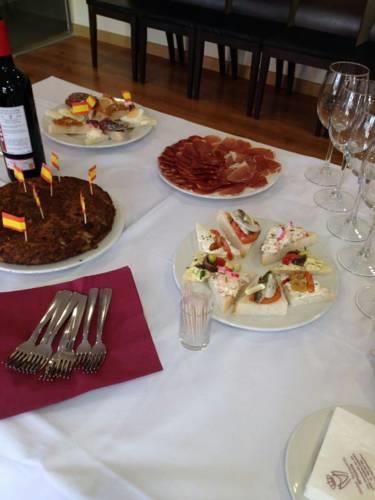 Гостевой дом Hostal Restaurante María Victoria