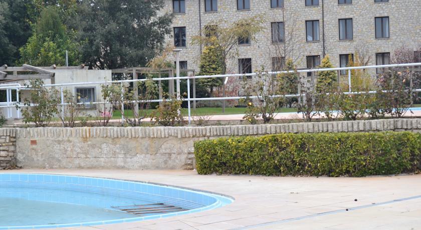 Отель Hotel Comptes de Queralt