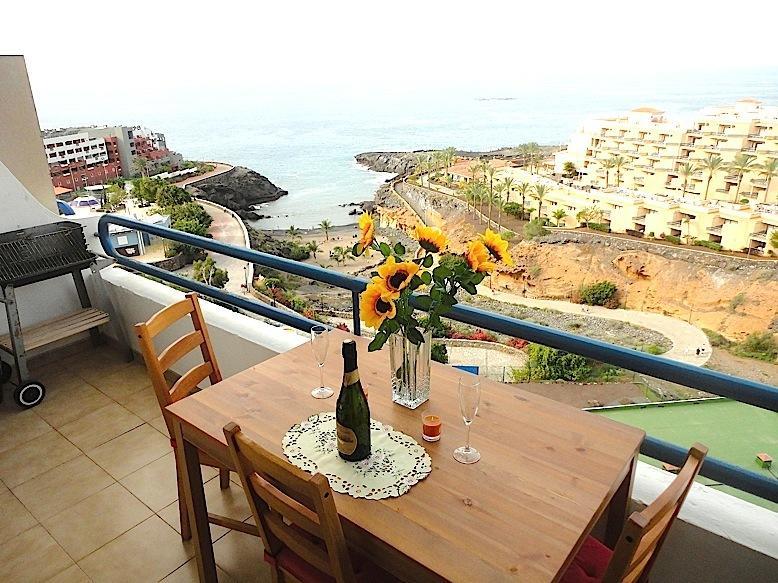 Апартаменты Studio with Sea View Playa Paraiso