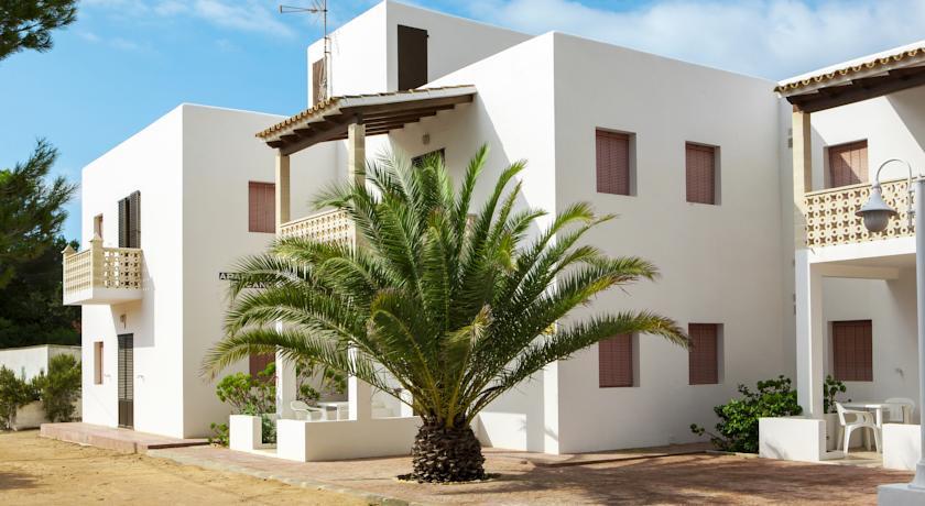 Апартаменты Apartamentos Escandell - Formentera Vacaciones