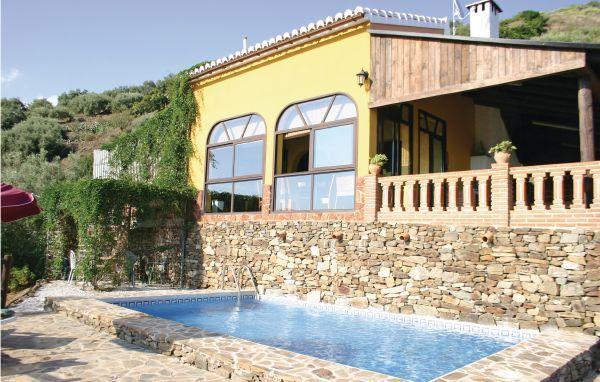 Апартаменты Holiday home Torrox Pago La Coccoja