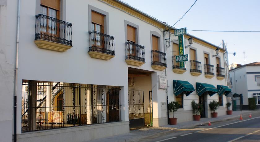 Гостевой дом Hostal las Tres Jotas