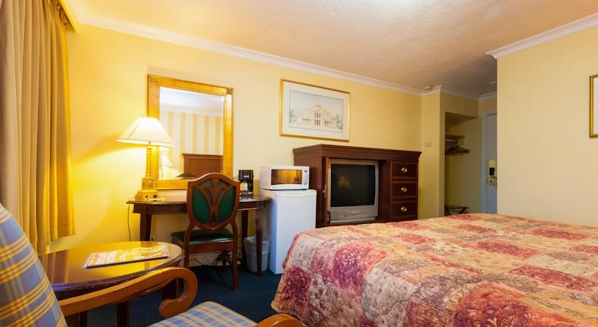 Vacation Inn Hotel and Conference Center
