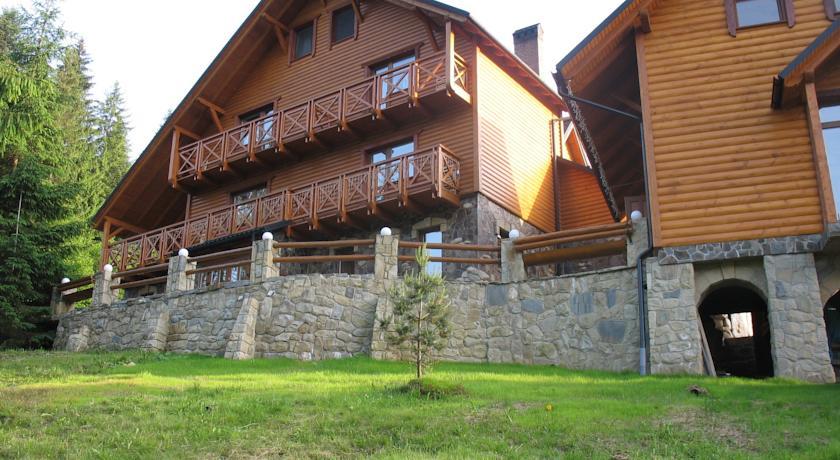 Гостиница Karpatska Villa