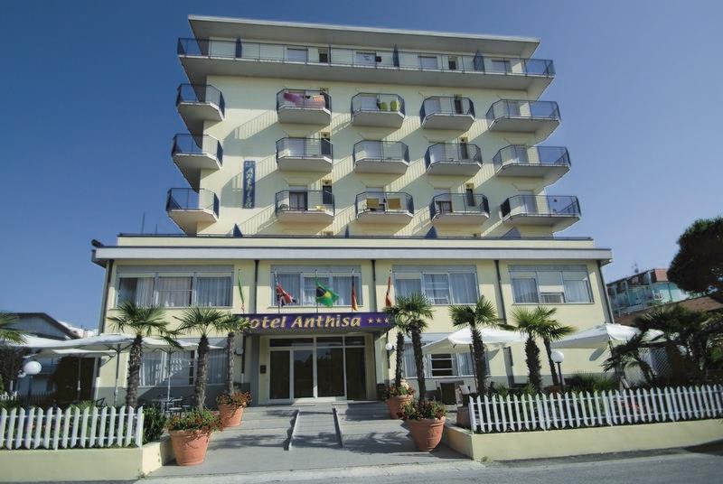 Отель Hotel Anthisa