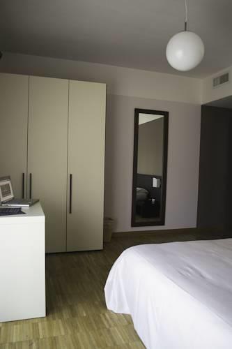 Гостевой дом Vialeromadodici Rooms & Apartments