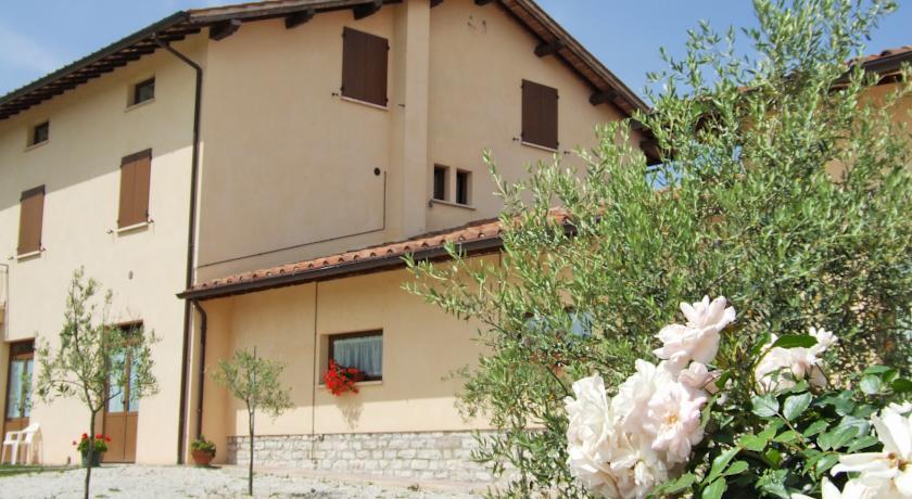 Отель Agriturismo Casella Del Piano