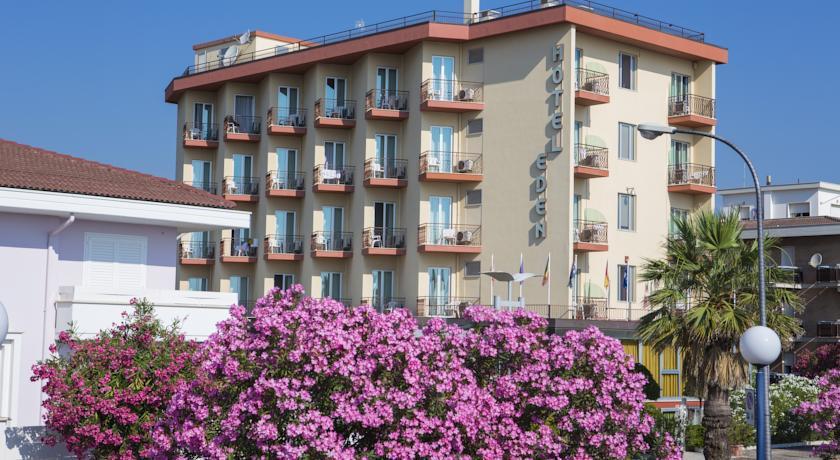 Отель Hotel Eden