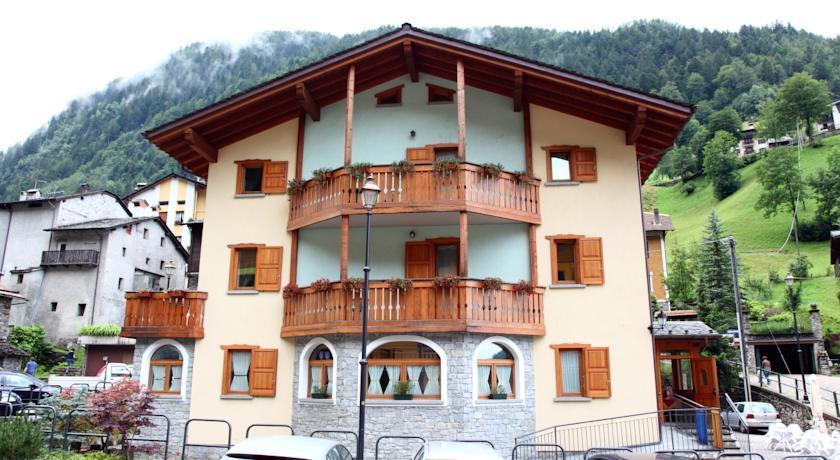 Отель Albergo Ristorante Valle del Bitto