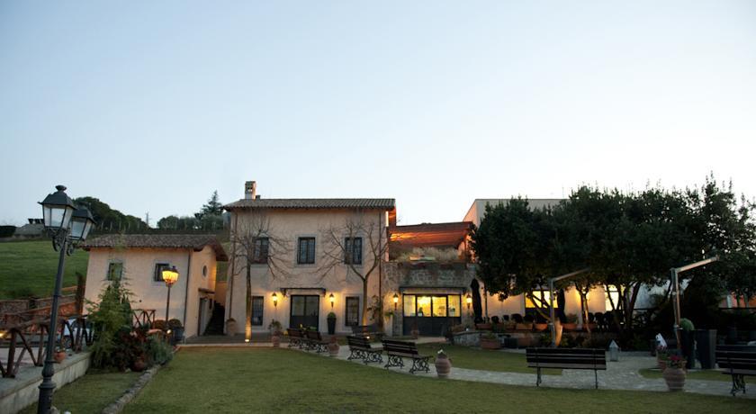 Отель Relais Nadyne