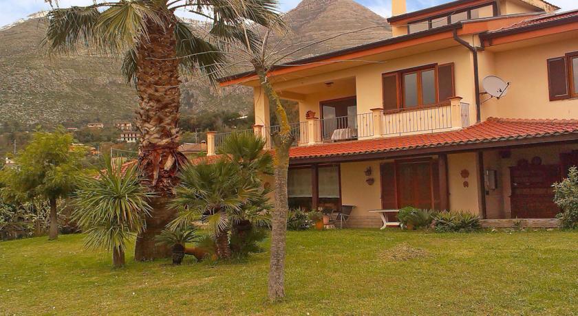 Апартаменты Villa Gundi