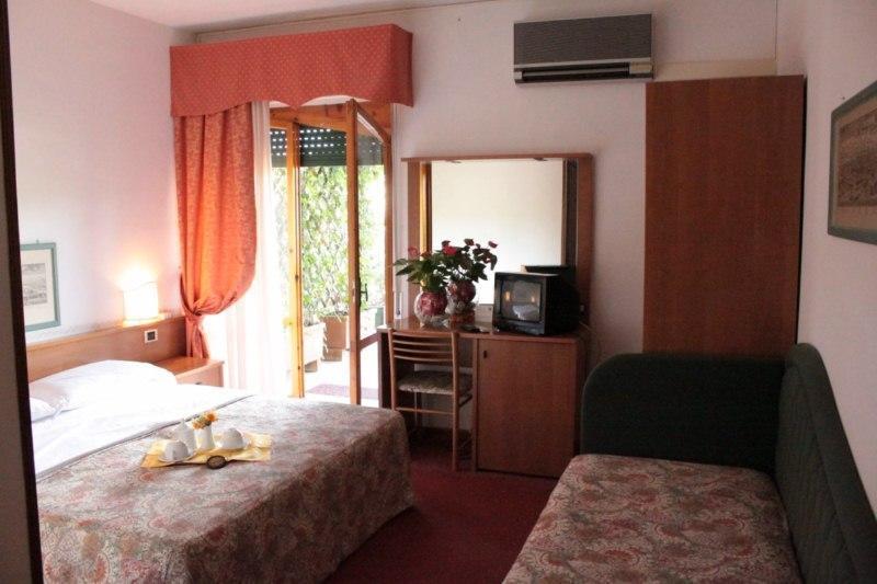 Отель Hotel Cala Di Forno