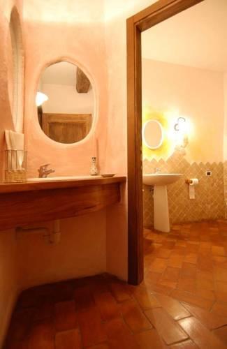 Отель Agriturismo Gocce di Camarzano