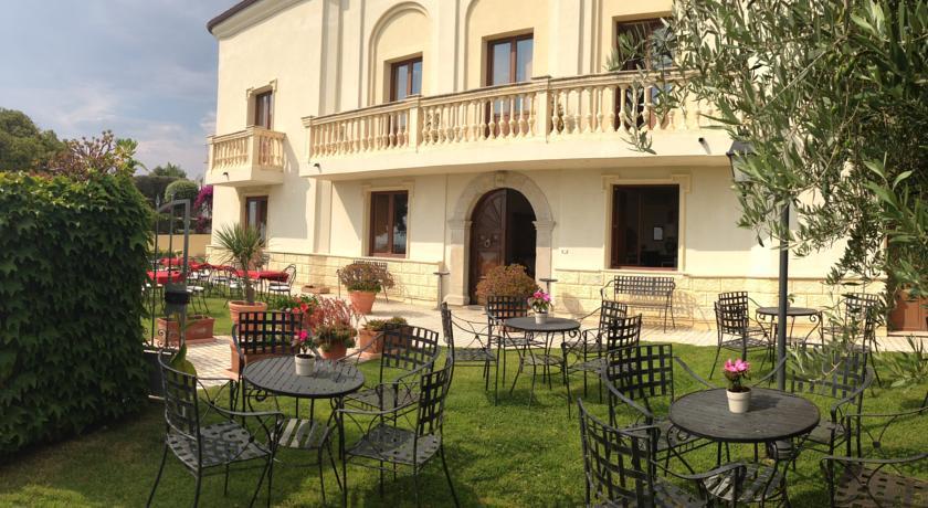 Отель Hotel Villa Cerelis