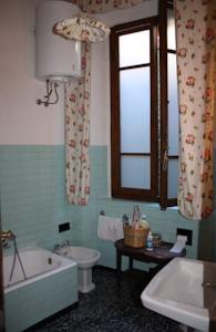 Отель Apartment Via di Costa
