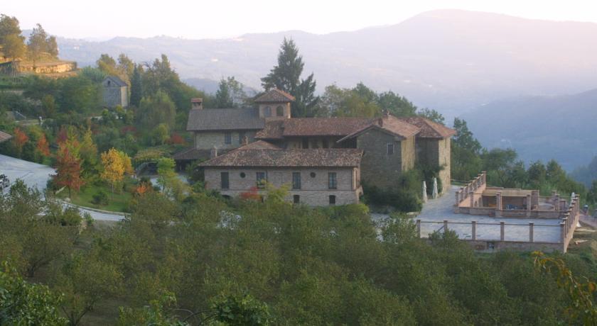 Отель Castel Martino