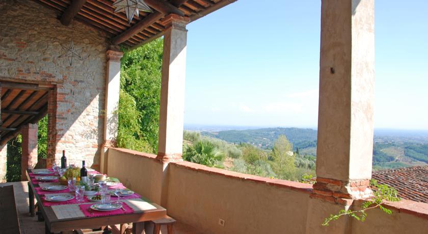 Вилла Villa La Loggia