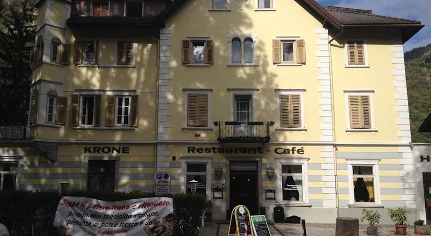 Отель Hotel Krone Corona