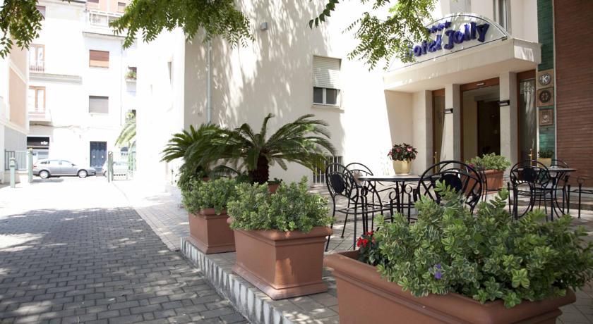 Отель Hotel Jolly