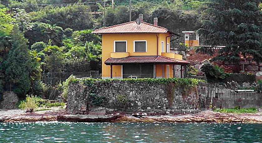 Вилла Villa Castelveccana