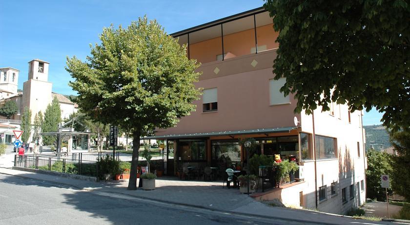 Отель Hotel Il Quadrifoglio