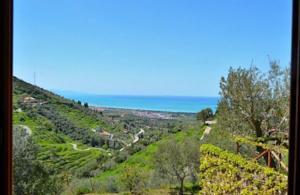 Апартаменты Chalet Santa Tecla