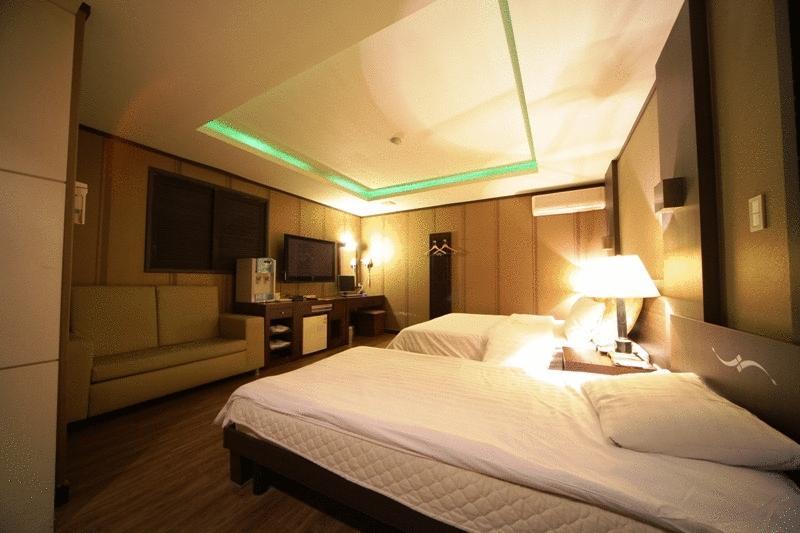 Hotel Noblesse, Yeoksam