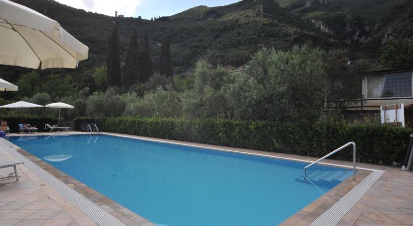 Отель Locanda Podere Il Riposo