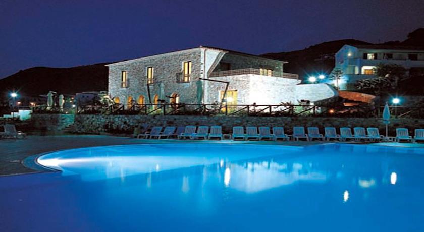 Отель Hotel Club Martinica