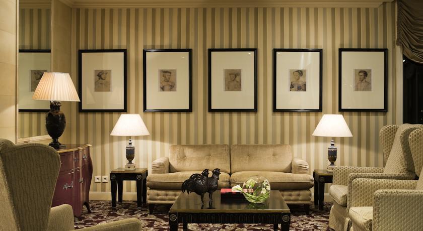 Отель Château Hôtel Grand Barrail