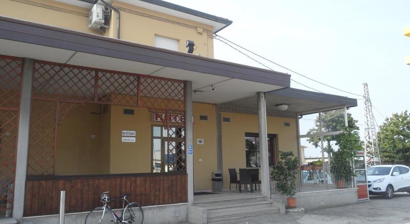 Отель Autostop Duardì