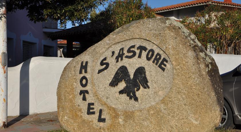 Отель Hotel Ristorante S'Astore