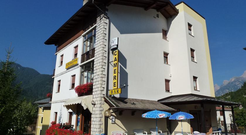 Отель Albergo Bar Meuble Al Gallo