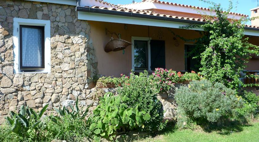 Отель B&B Luna Ruja