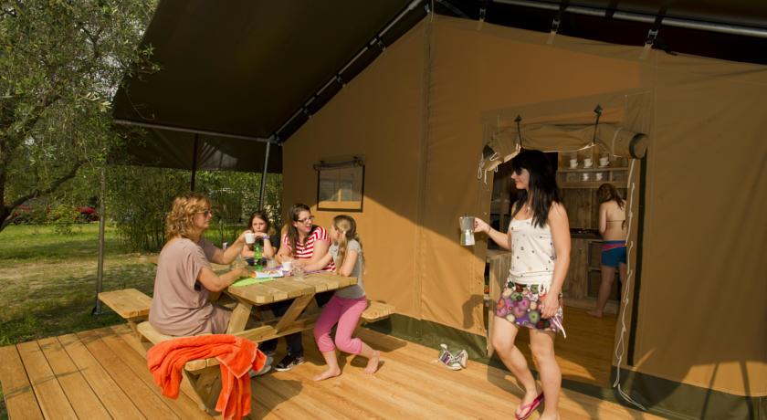 Отель Camping Zoo