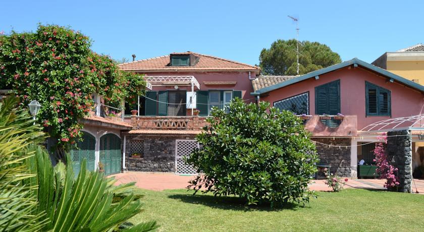 Мини-отель B&B La Casa del Ficus