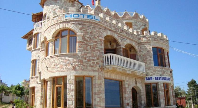 Отель Castle Hotel