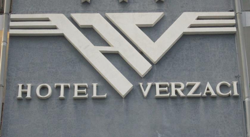 Отель Hotel Verzaci