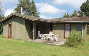 Отель Holiday home Kløverrevle