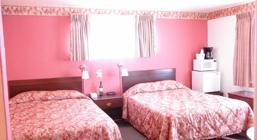 Отель Americas Best Value Inn Golden Bear Inn