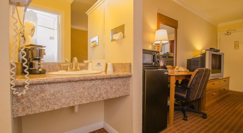 Отель Americas Best Value Inn Salinas