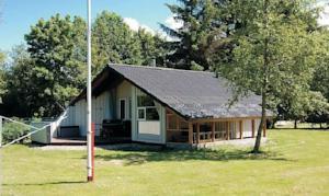 Holiday home Solbærvangen V dnmk