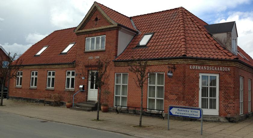 Апартаменты Købmandsgaarden Hjørring Rooms & Apartments