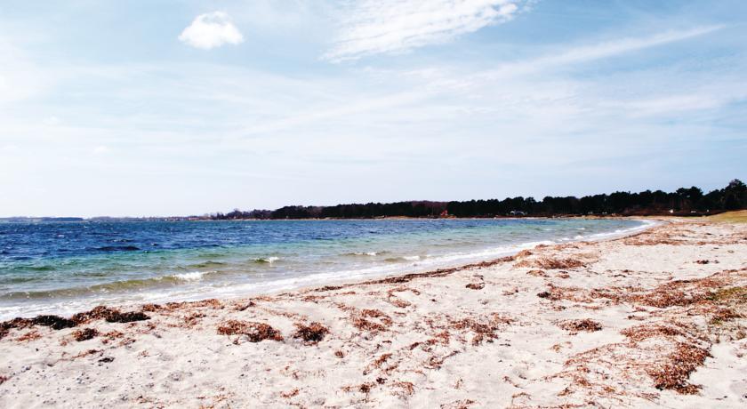 Апартаменты Holiday home Langesøvej