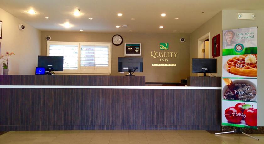 Отель Howard Johnson Encinitas
