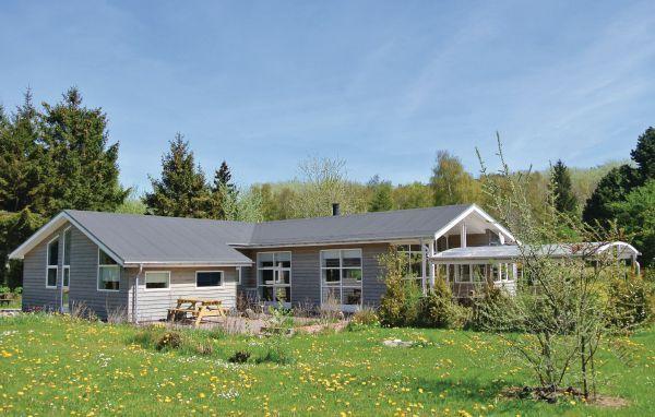 Апартаменты Holiday home Gyldenrisvej Tranekær