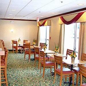 Отель Fairfield Inn & Suites Sarasota Lakewood Ranch