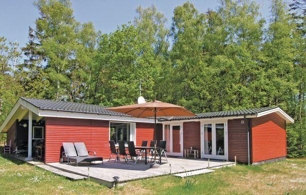 Апартаменты Holiday home Brogårdsvejen Nexø X