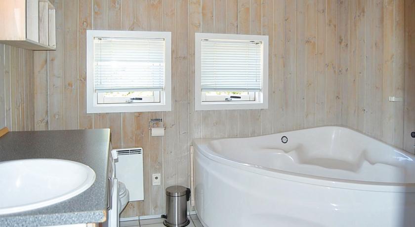 Апартаменты Holiday home Buskvej Bjert Denm